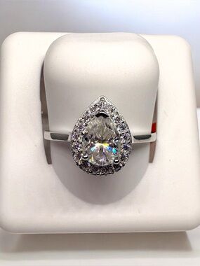 Sterling Silver 0.75CTW Pear Cut Moissanite Solitaire Ring Size 7